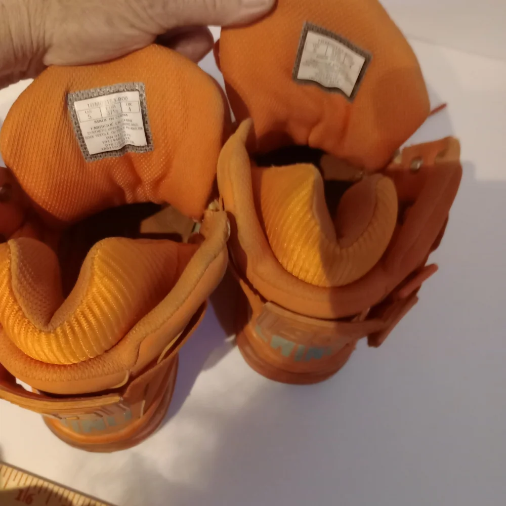 EWING 33‎ Orange High-Top Sneakers KIDS Sz.5